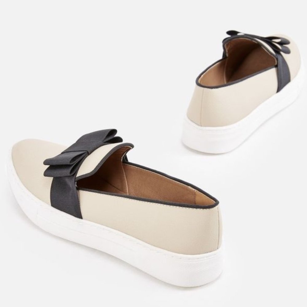 Good  CONDITION BOW TIE FLAT SNEAKER | DUSTY PINK NUDE | LIGHTWEIGHT | SUPER